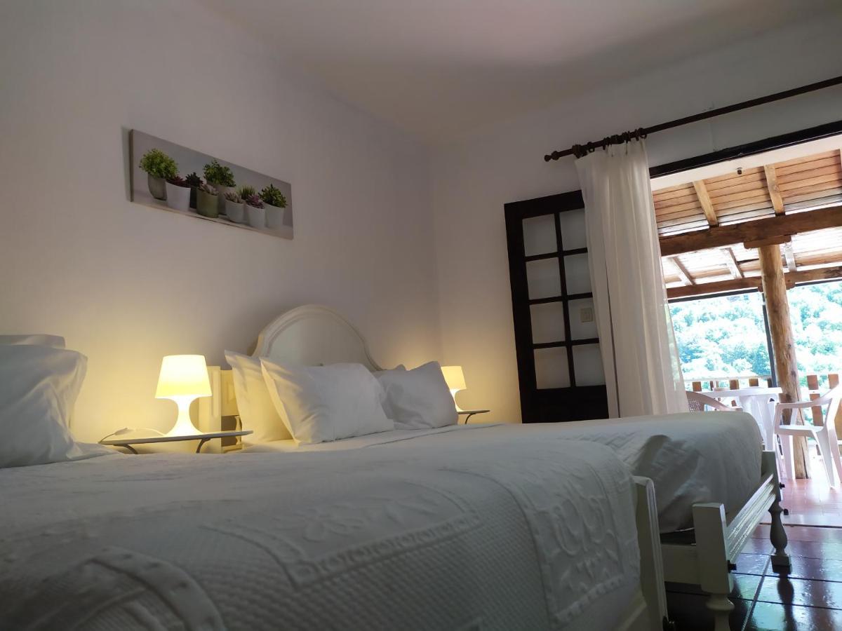 Sao Miguel Do Geres Hotel Bilik gambar